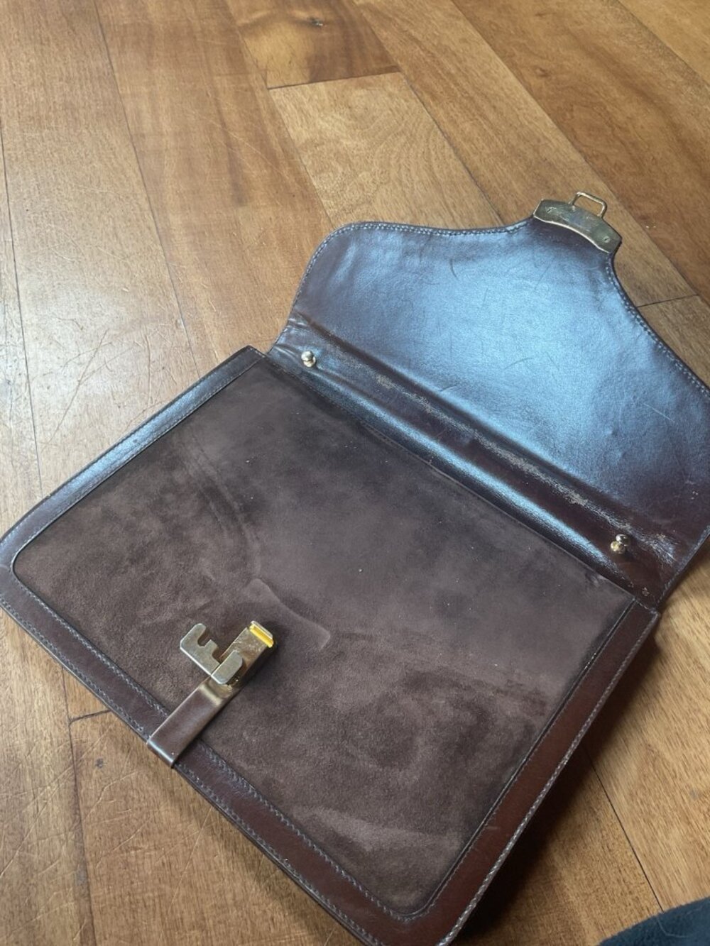 RARE Salvatore Ferragamo Vintage Brown Suede And Leather Clutch *READ* See 📸 - Picture 16 of 16